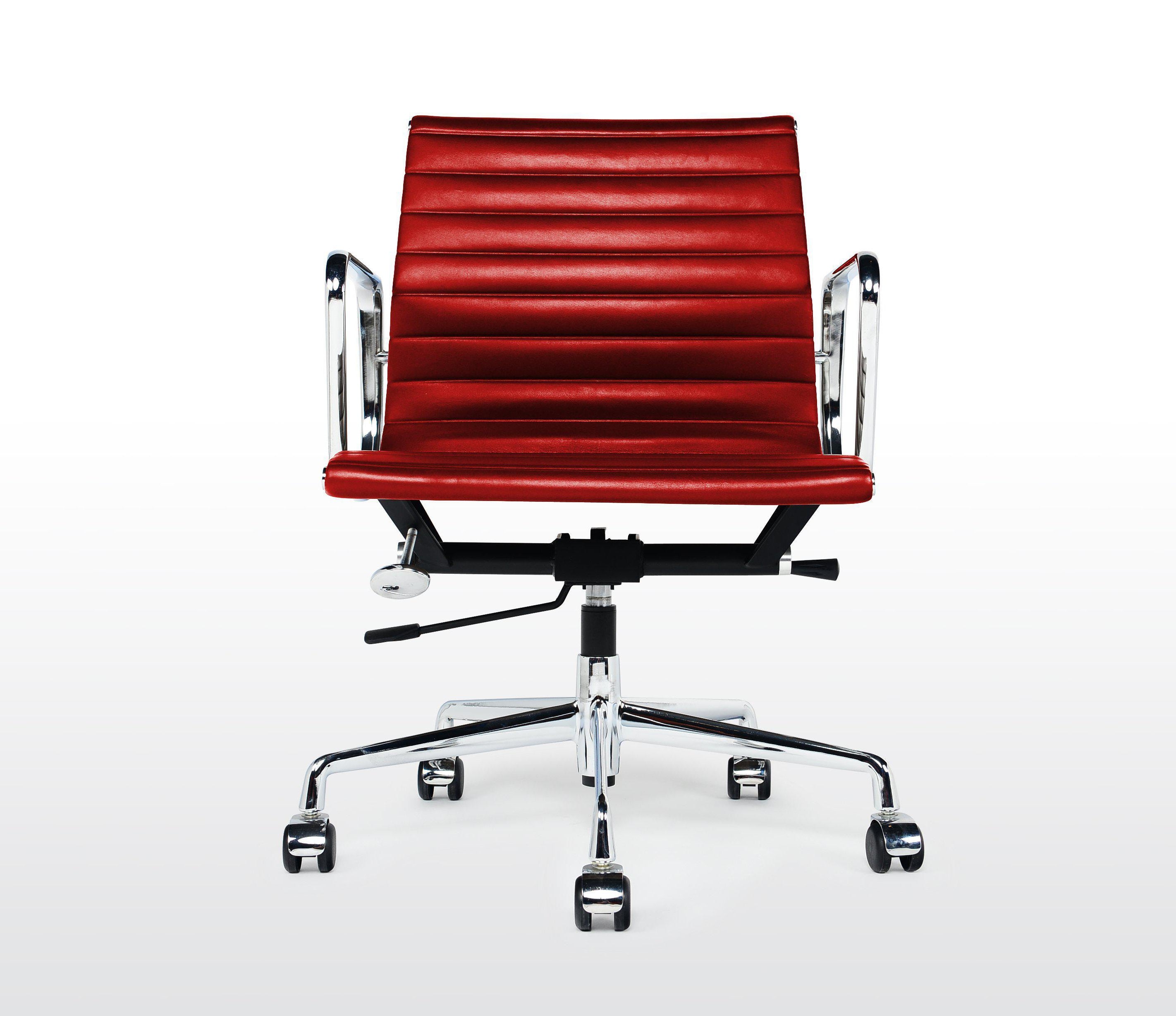 Charles Eames Style Low Back Ribbed Office Chair – Repro